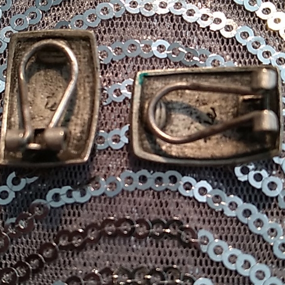 NEW. Necklace earrings and bracelet - Picture 8 of 8